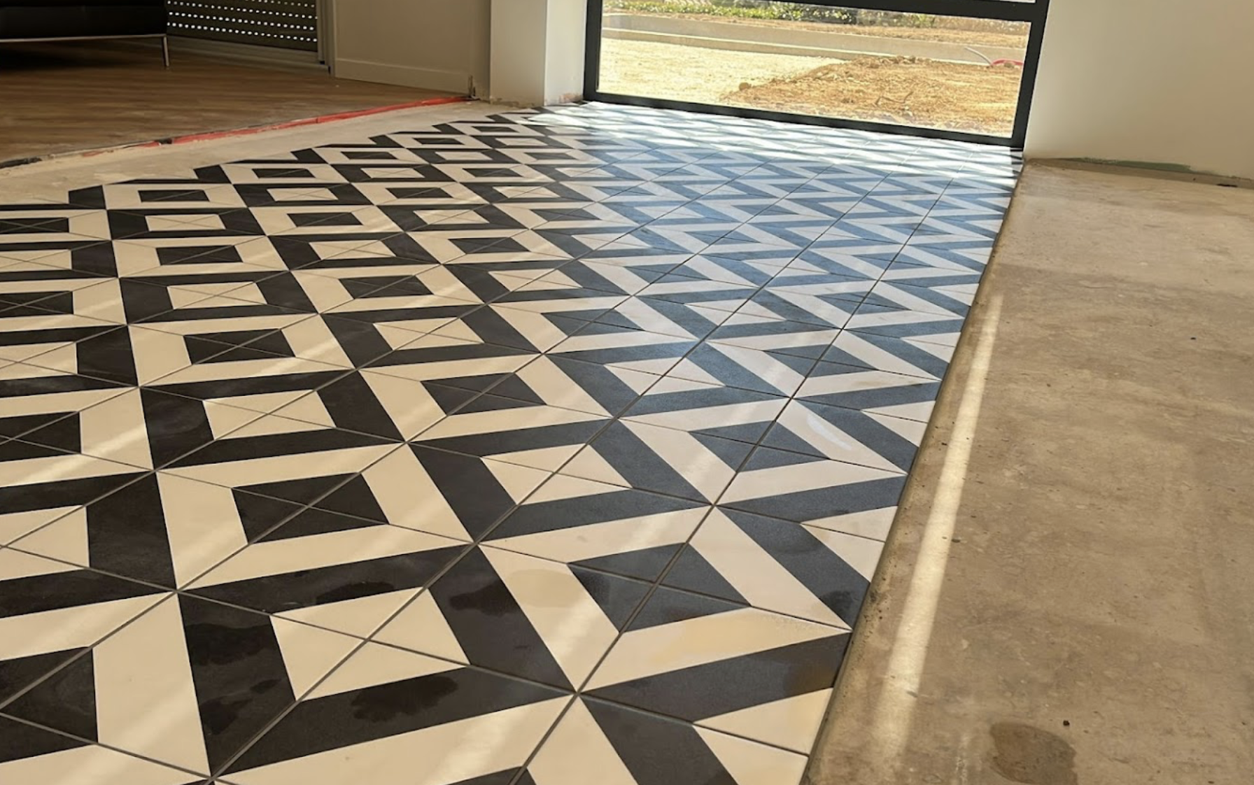 Pose de carrelage sol Sud Ouest, carreleur Sud Ouest, DT Carrelage
