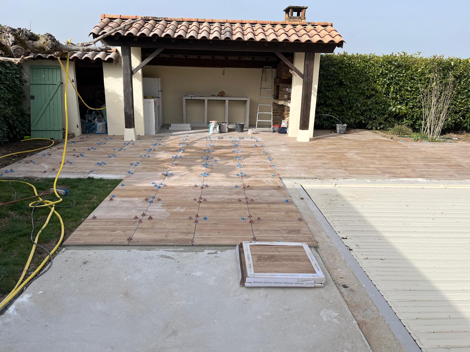 Pose de carrelage extérieur sol Dax, carreleur Dax, DT Carrelage