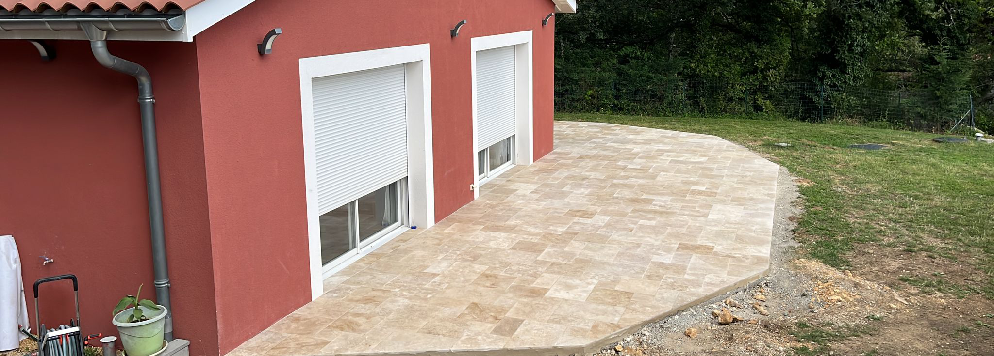 Pose de carrelage extérieur sol Sud Ouest, carreleur Sud Ouest, DT Carrelage